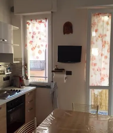 Stupendo Alloggio A شقة *